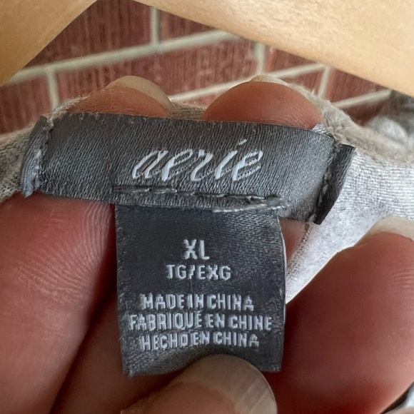 Aerie basic tee - Picture 2 of 4